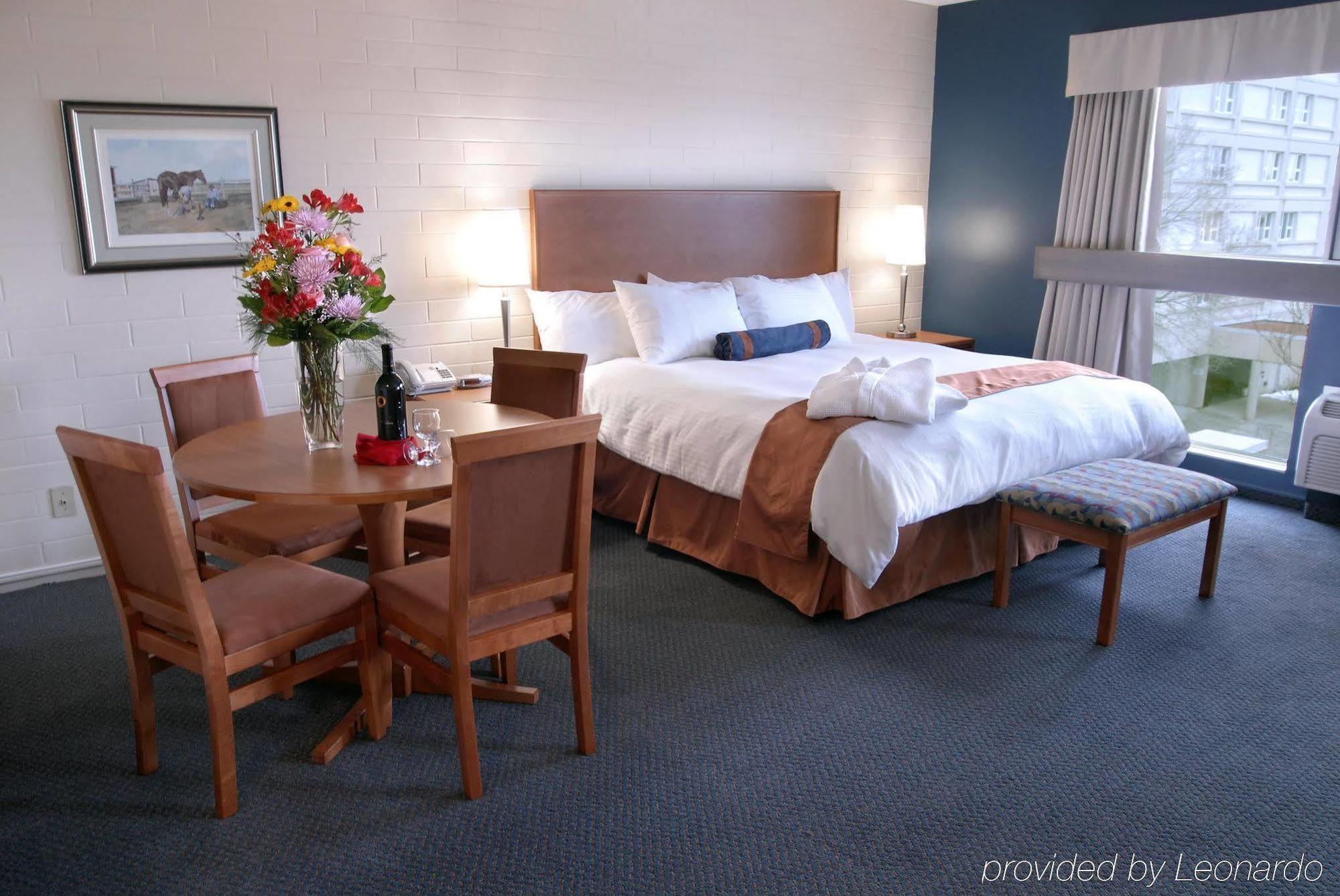 Norwood 3* Winnipeg