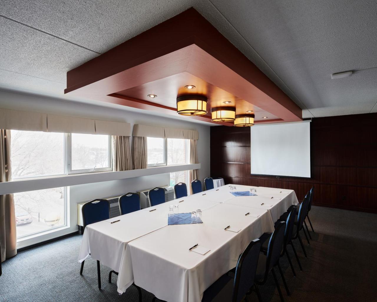 Hotel Norwood Winnipeg